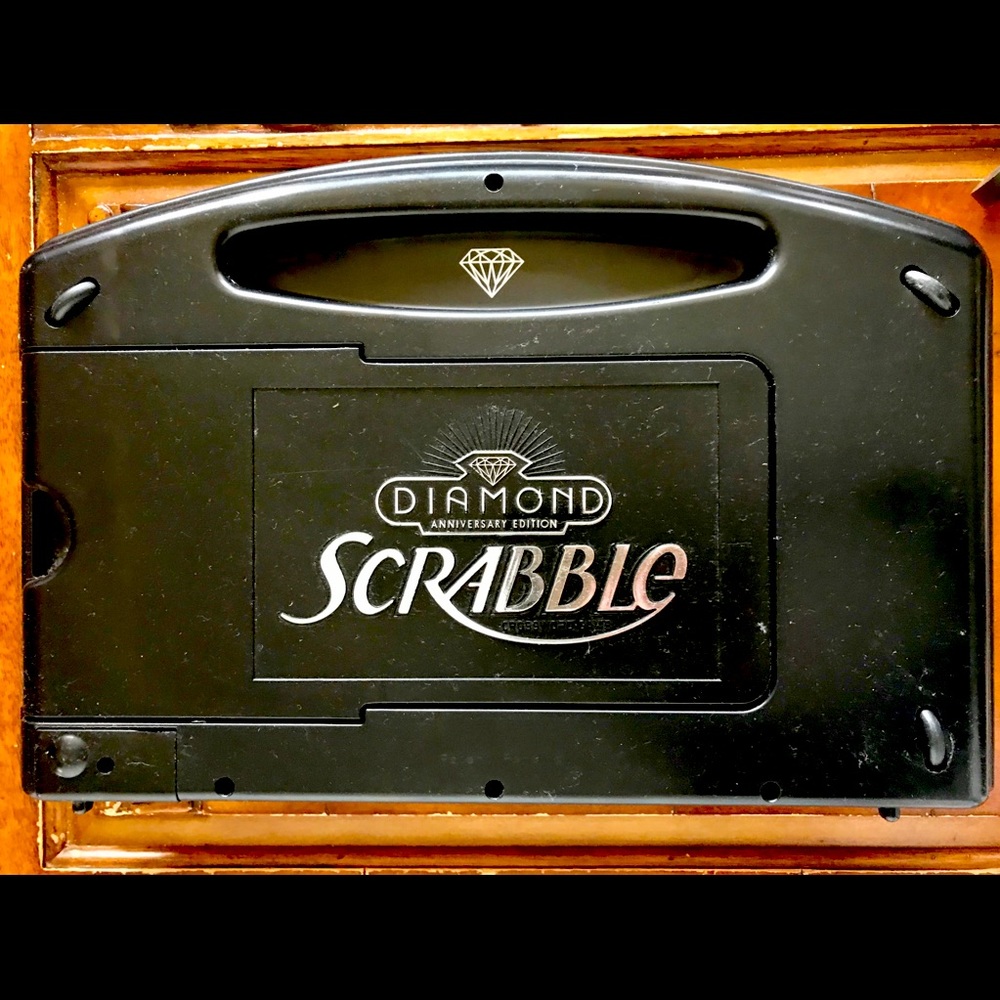 Scrabble deluxe game